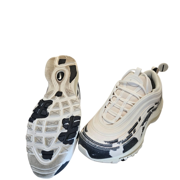 Womens Nike Sneakers White w/Black Print - Picture 3 of 3